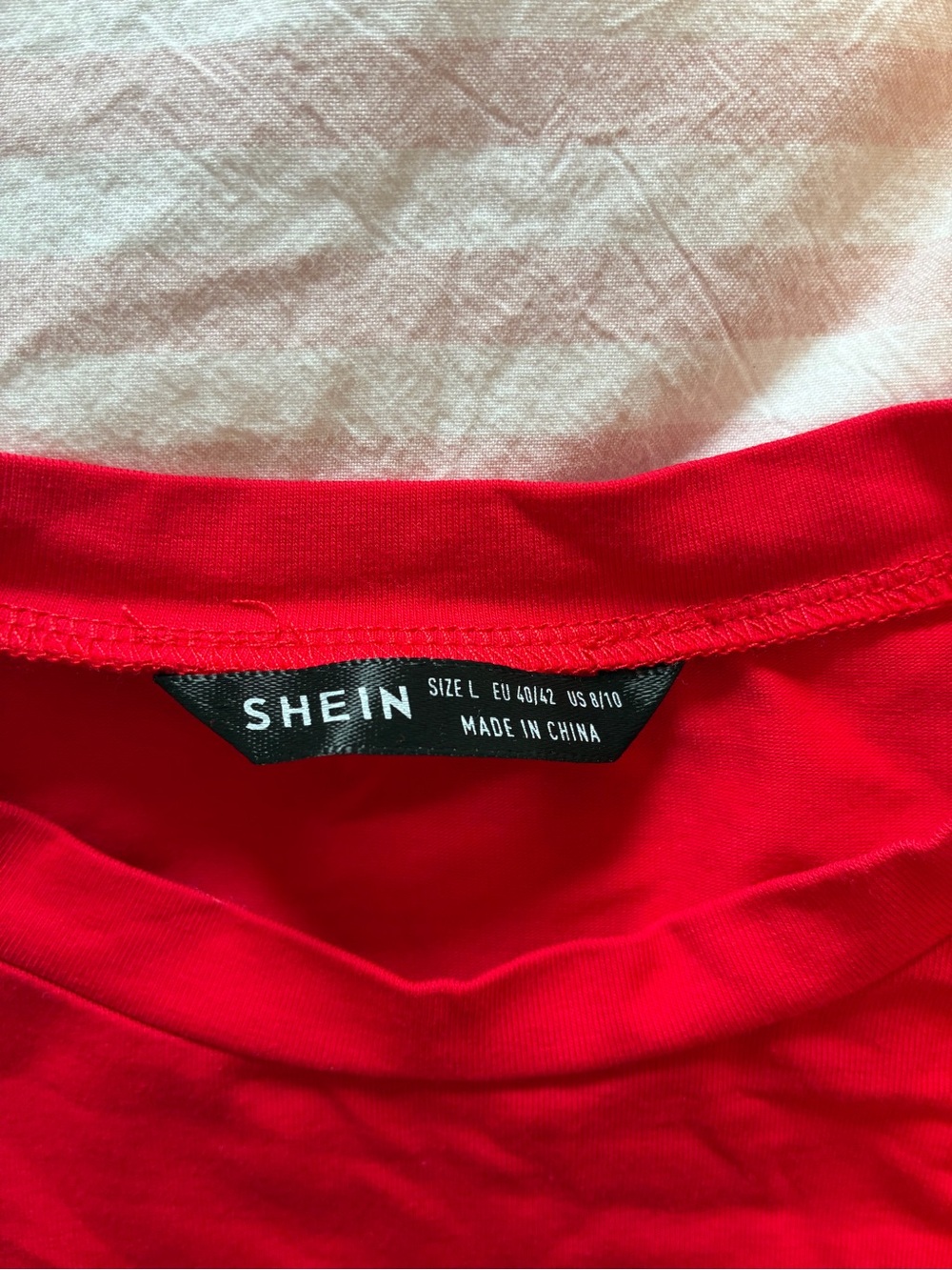 SHEIN Bright Red Men's Short Sleeve Tee
